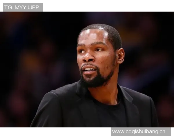 以镜头回顾杜兰特赛场感人一幕令人泪目热血拼搏激励无数球迷