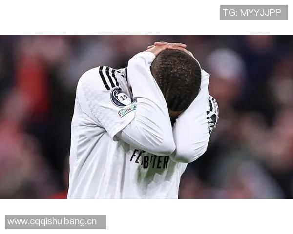 官方公告:姆巴佩被罚+停赛! 官方公告:姆巴佩被罚+停赛!